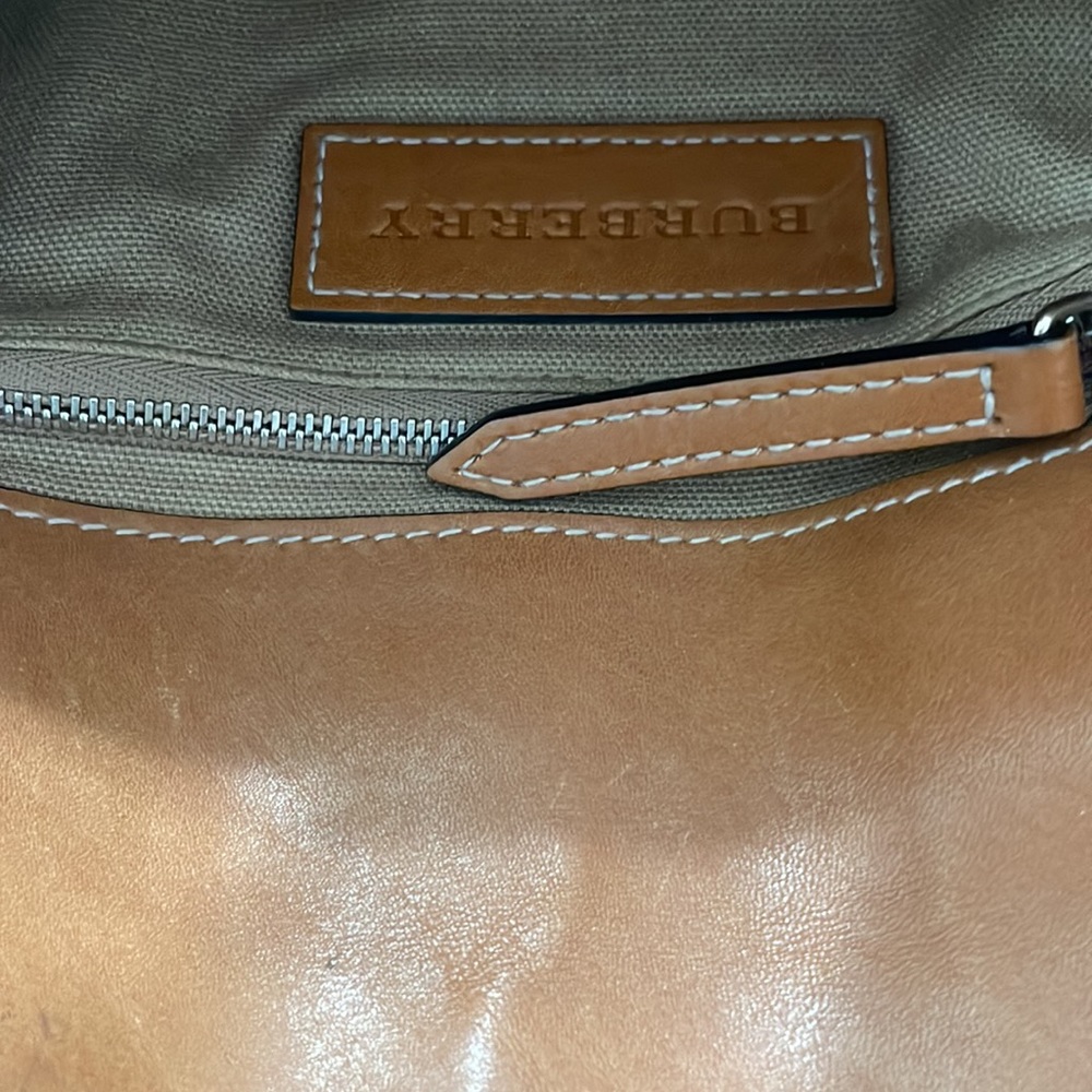 I got this purse for my birthday I used few times - Picture 3 of 4